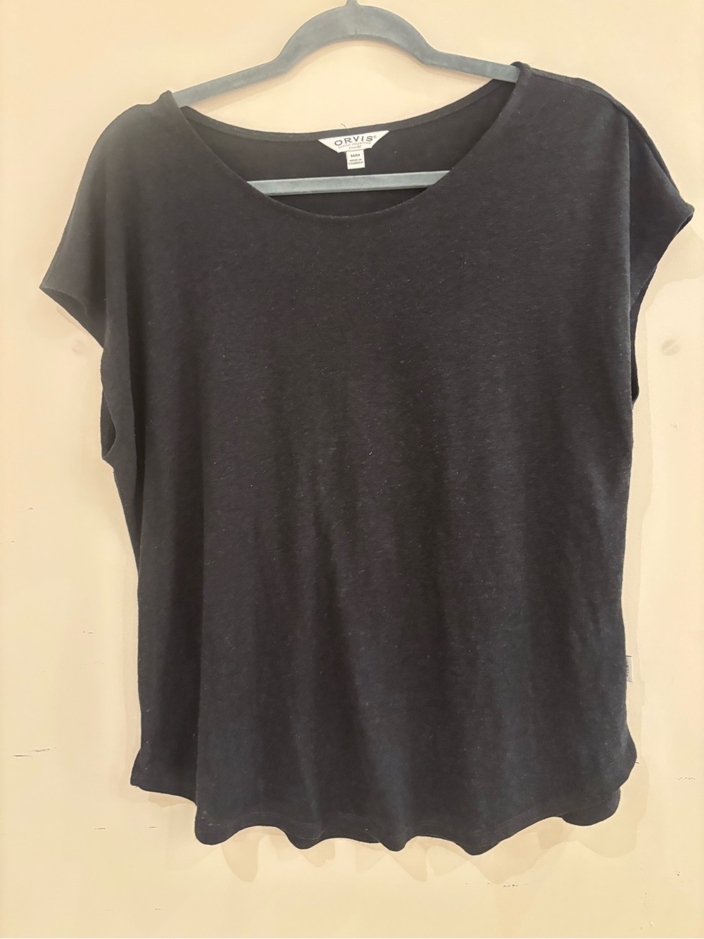 Orvis Black Short Sleeve Scoop Neck Tee